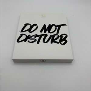 BH DO NOT DISTURB EYESHADOW PALETTE NEW 9 SHADES